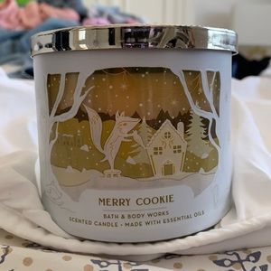 Bath and body works 3-wick candle (new)